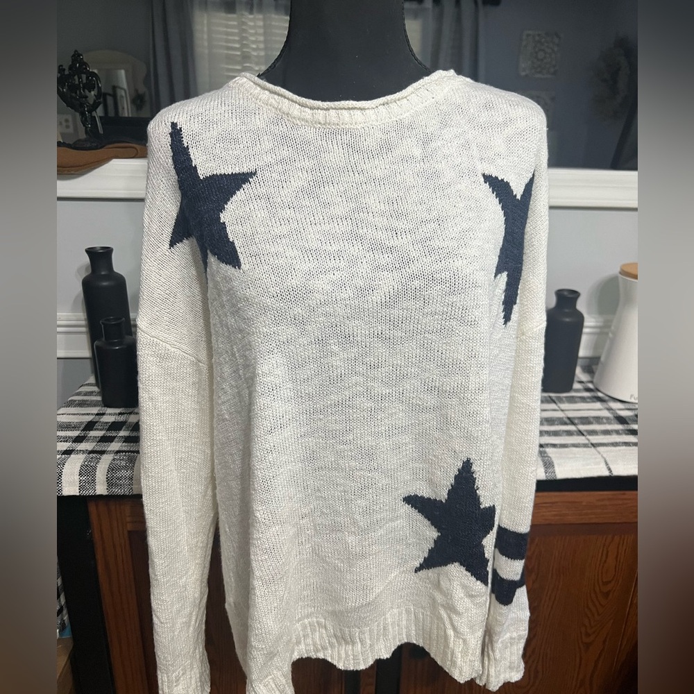 Maurices Ivory Crewneck Sweater with Navy Star Accents 🇺🇸